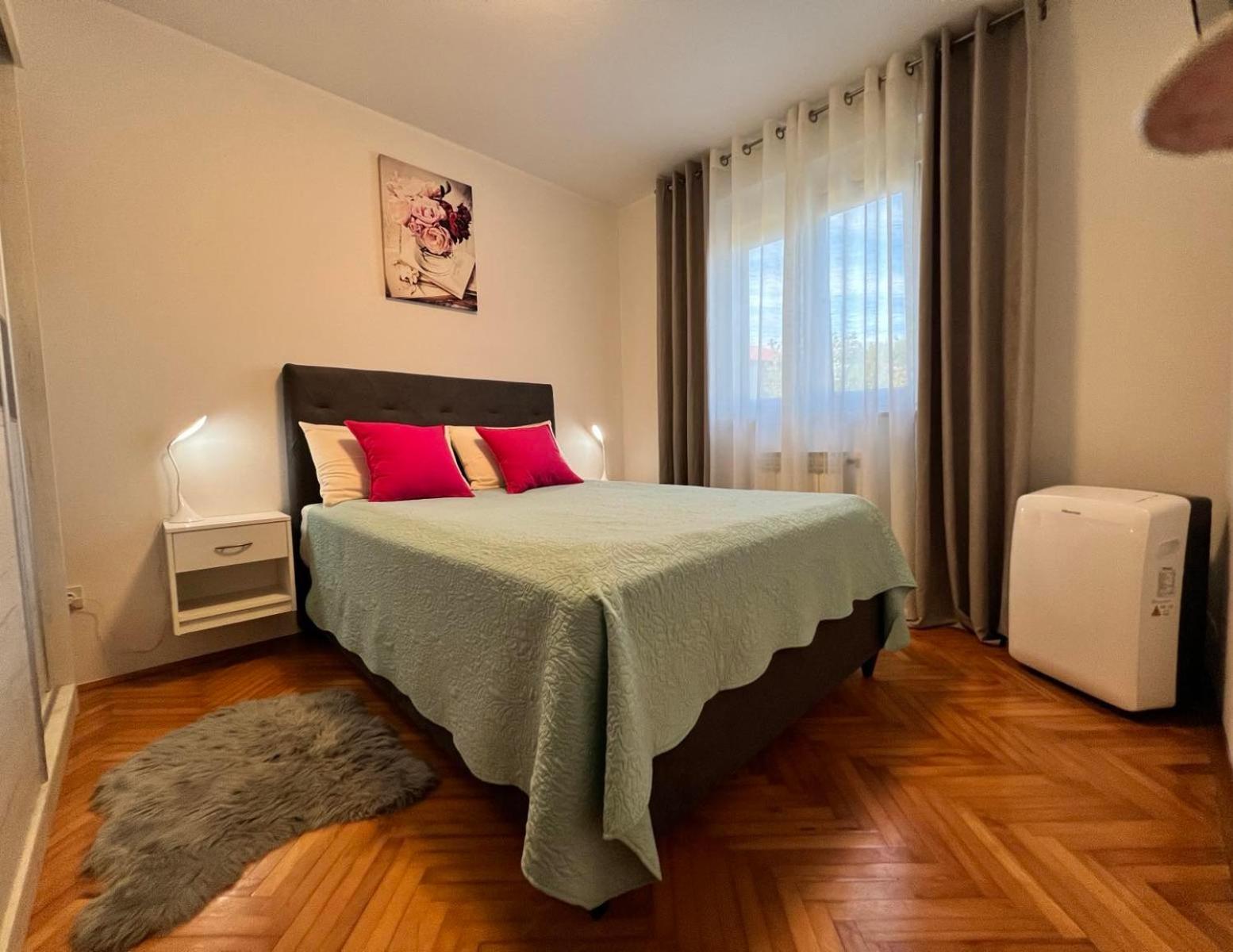 Apartment Tigo - 2 Bedrooms, 2 Bathrooms, Terrace And Big Garden 法扎纳 外观 照片