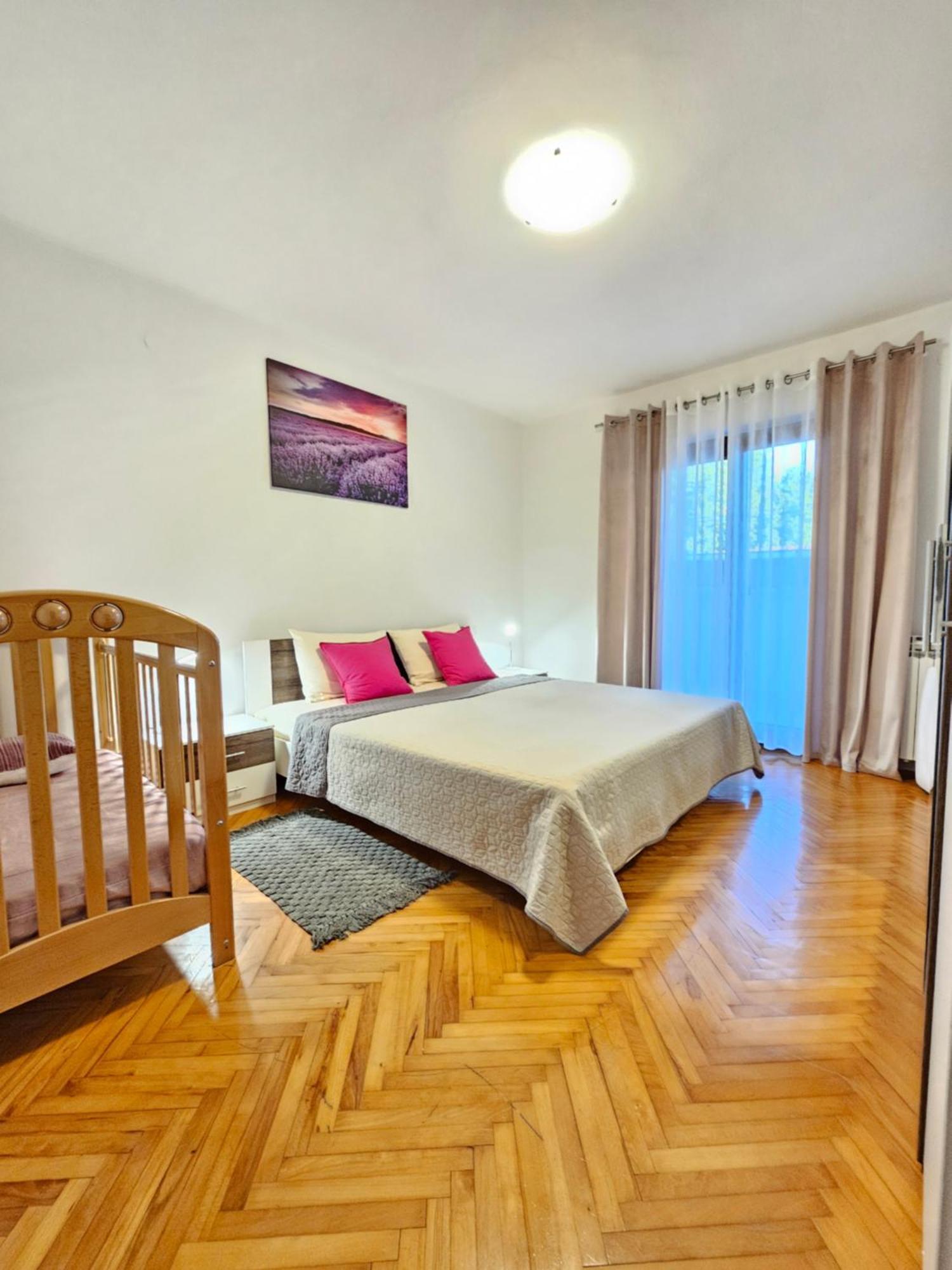 Apartment Tigo - 2 Bedrooms, 2 Bathrooms, Terrace And Big Garden 法扎纳 外观 照片